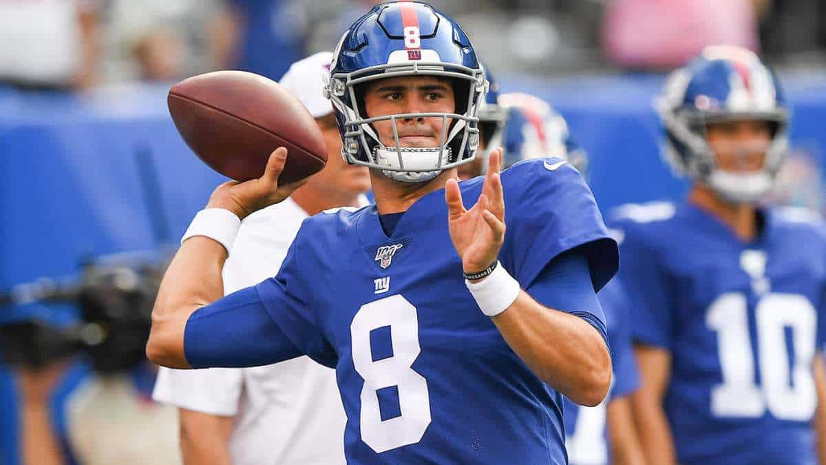 Aug 8, 2019; East Rutherford, NJ, USA; New York Giants quarterback Daniel Jones (8) warms up before the preseason game between The New York Giants and The New York Jets at MetLife Stadium. Mandatory Credit: Dennis Schneidler-USA TODAY Sports