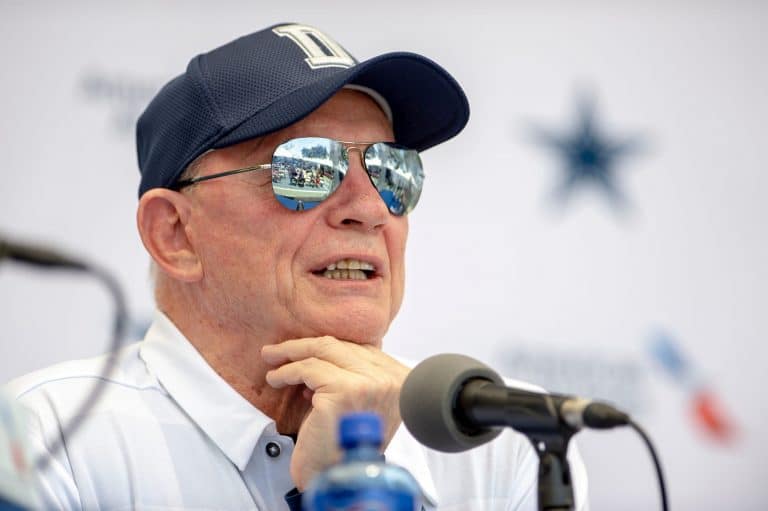 Should Jerry Jones Break his Silence About the Black Lives Matter Movement?