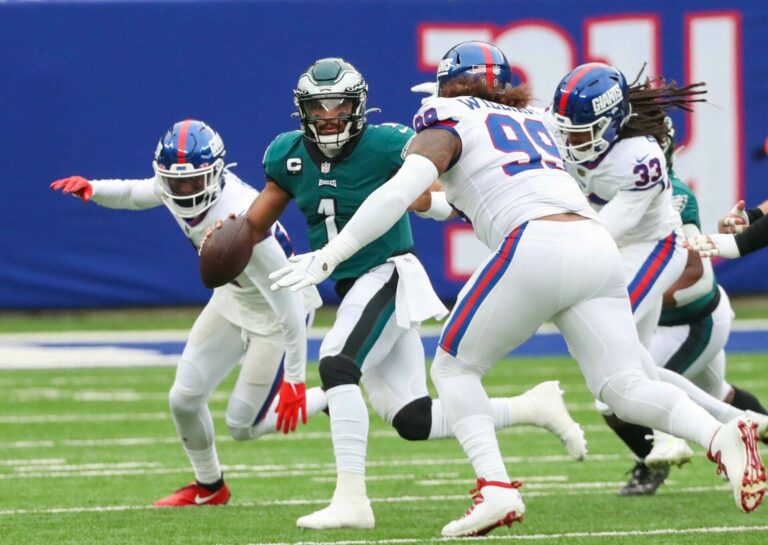 Eagles Can't Make Up Ground in NFC East with Loss at NY Giants