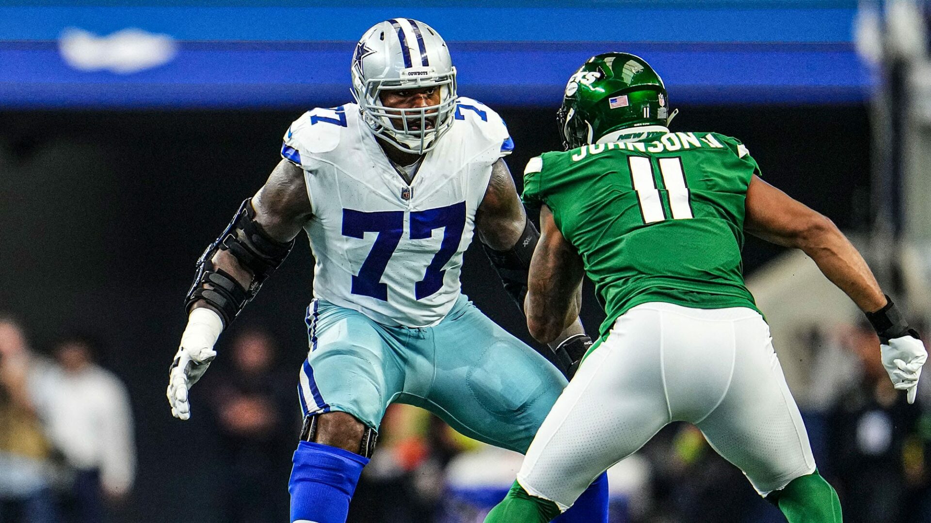 Could Cowboys consider blockbuster trade if losses pile up? 5